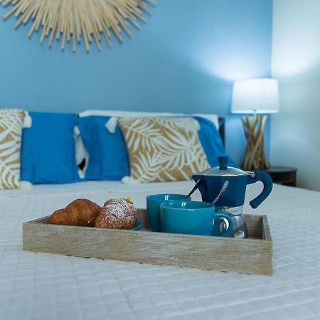 Zara D'Amare A Pesaro 10 Metri Dalla Spiaggia By Yohome Eksteriør billede