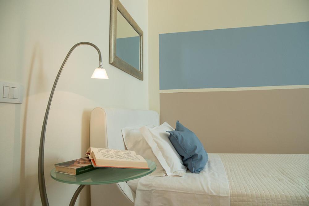 Zara D'Amare A Pesaro 10 Metri Dalla Spiaggia By Yohome Eksteriør billede